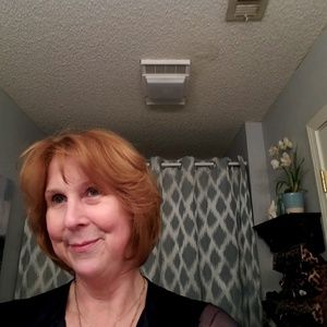 Meet your Posher, Deborah